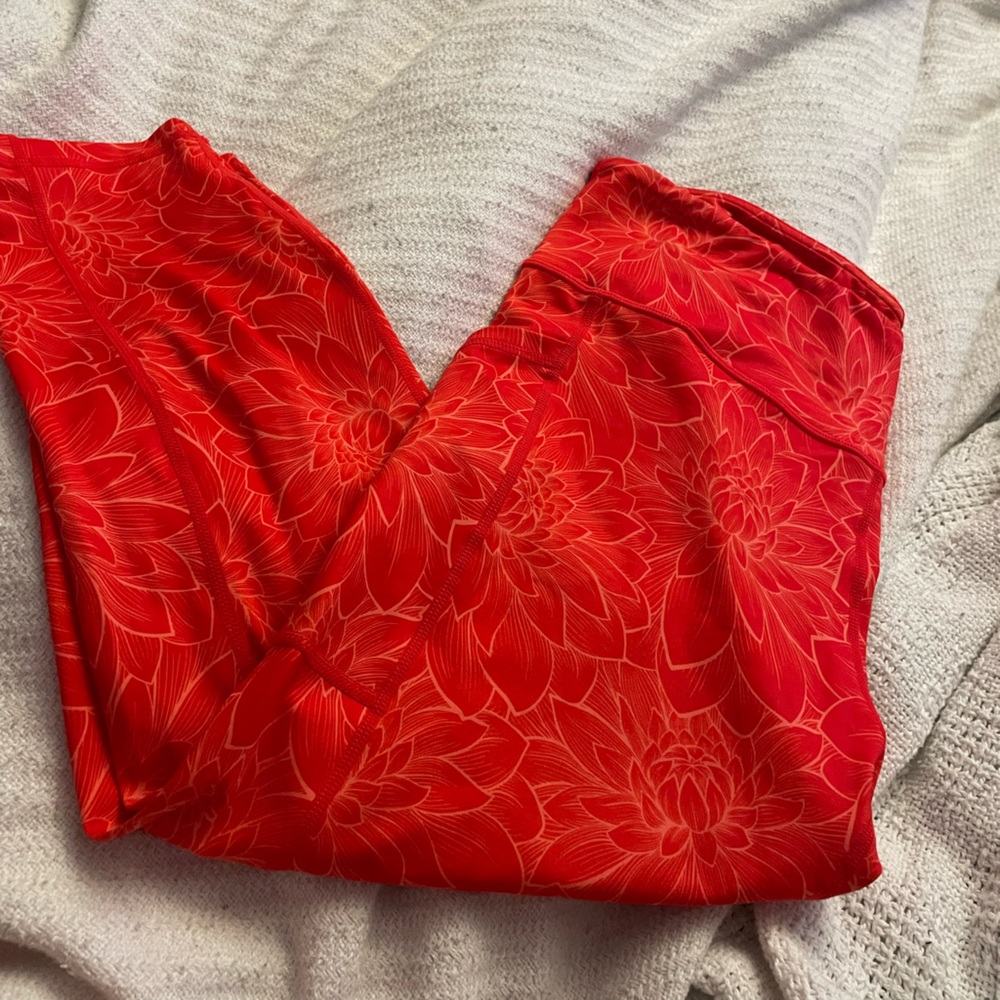 Constantly Varied Gear Lotus Print leggings